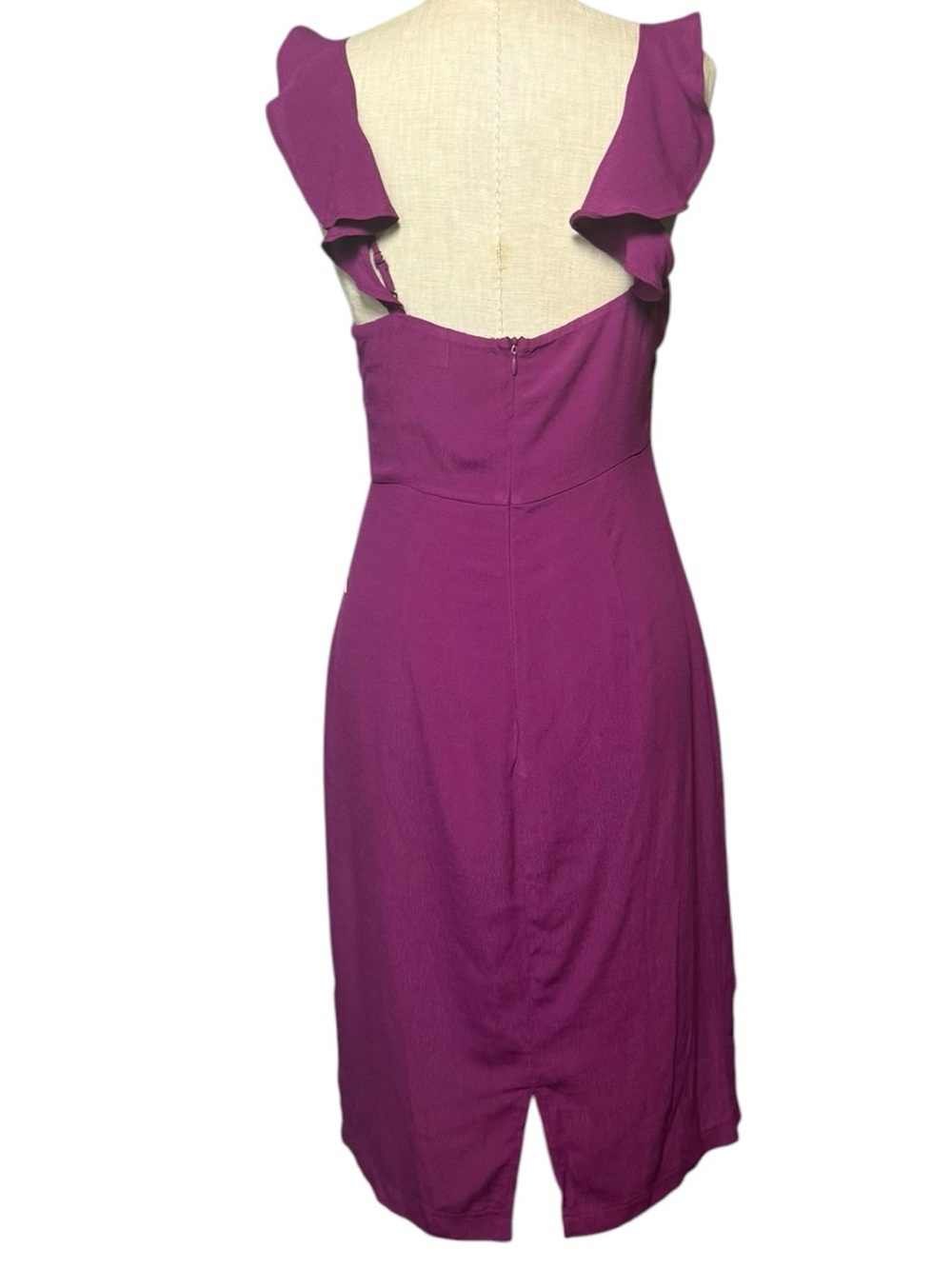 NWT ASTR The Label Purple Flutter Sleeve Midi Dress Medium - Picture 4 of 11